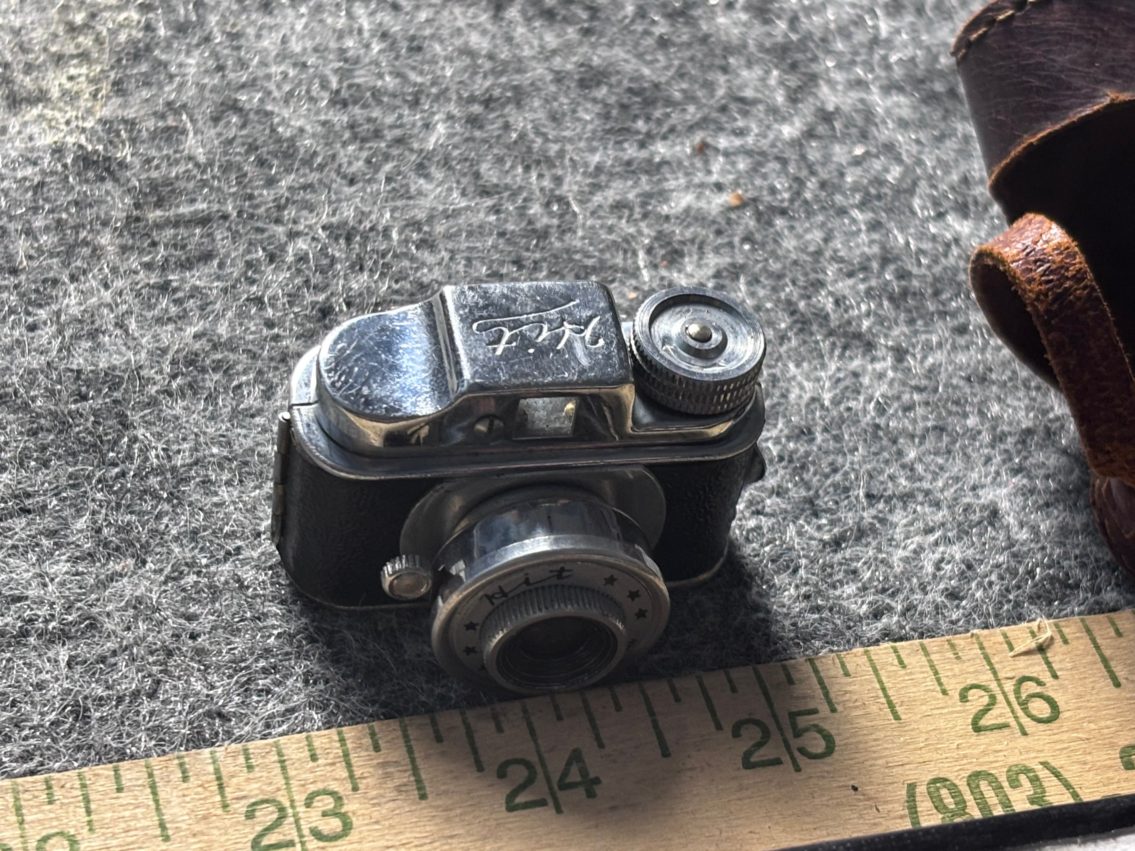 Vintage HIT Miniature Spy Camera with Leather Case
