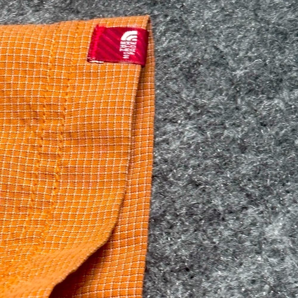 Vintage The North Face Casual Button Up…Excellent condition…Medium - Thumbnail 5