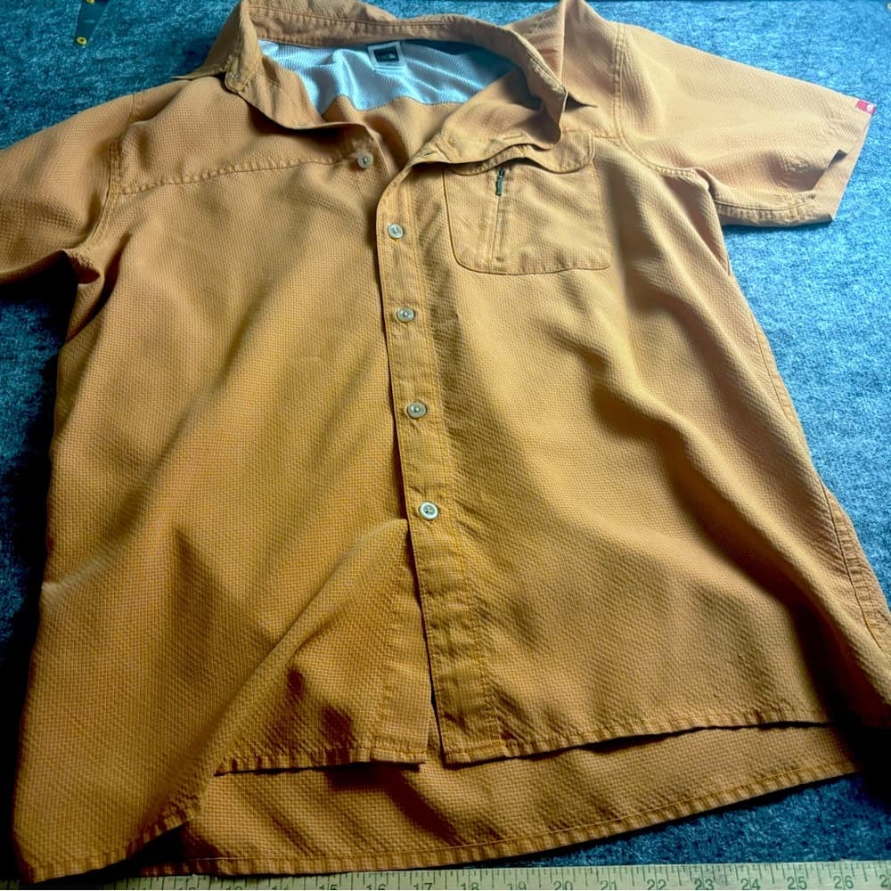 Vintage The North Face Casual Button Up…Excellent condition…Medium - Thumbnail 4
