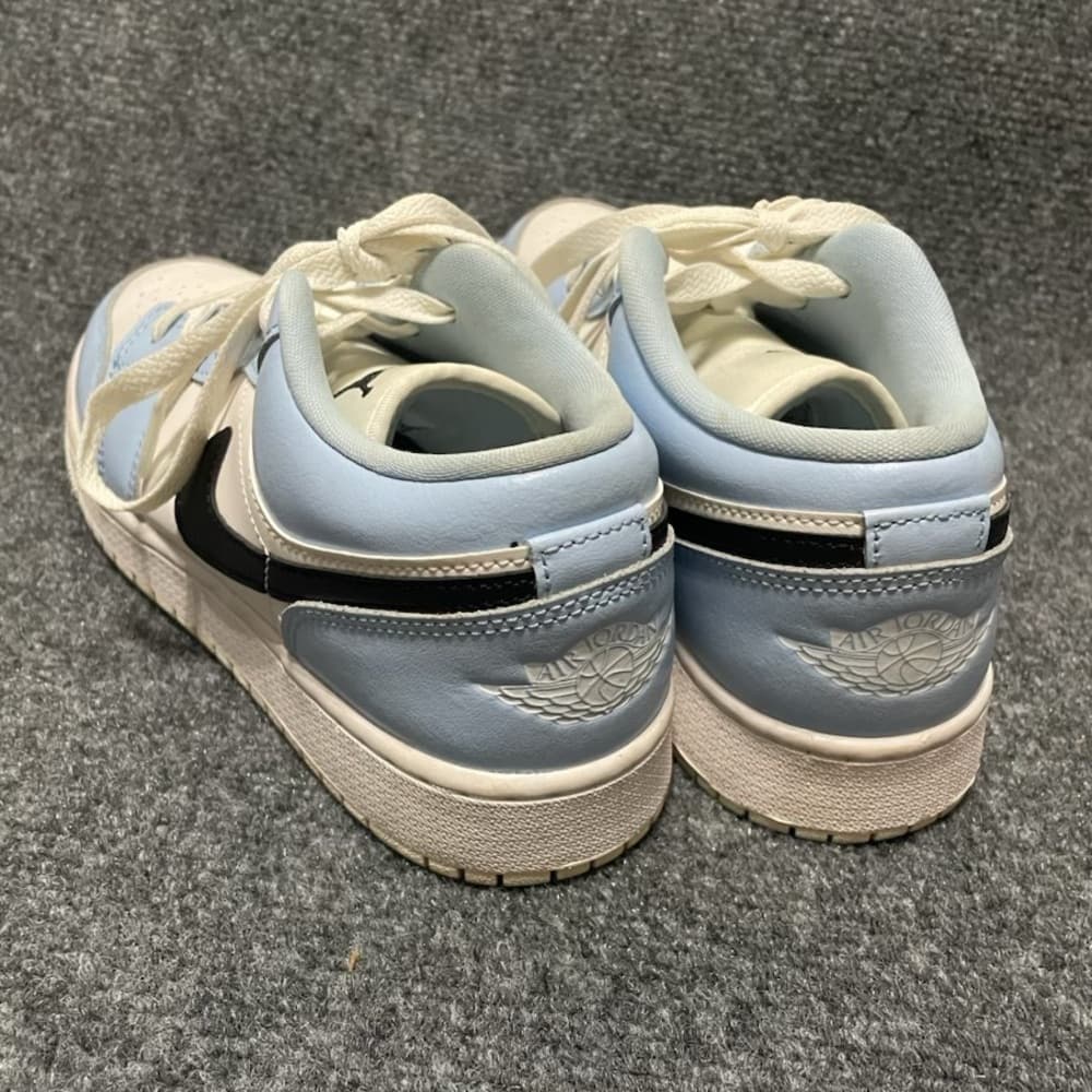 Jordan 1 Retro Ice Blue/Black Low (GS) 5.5Y - Thumbnail 2