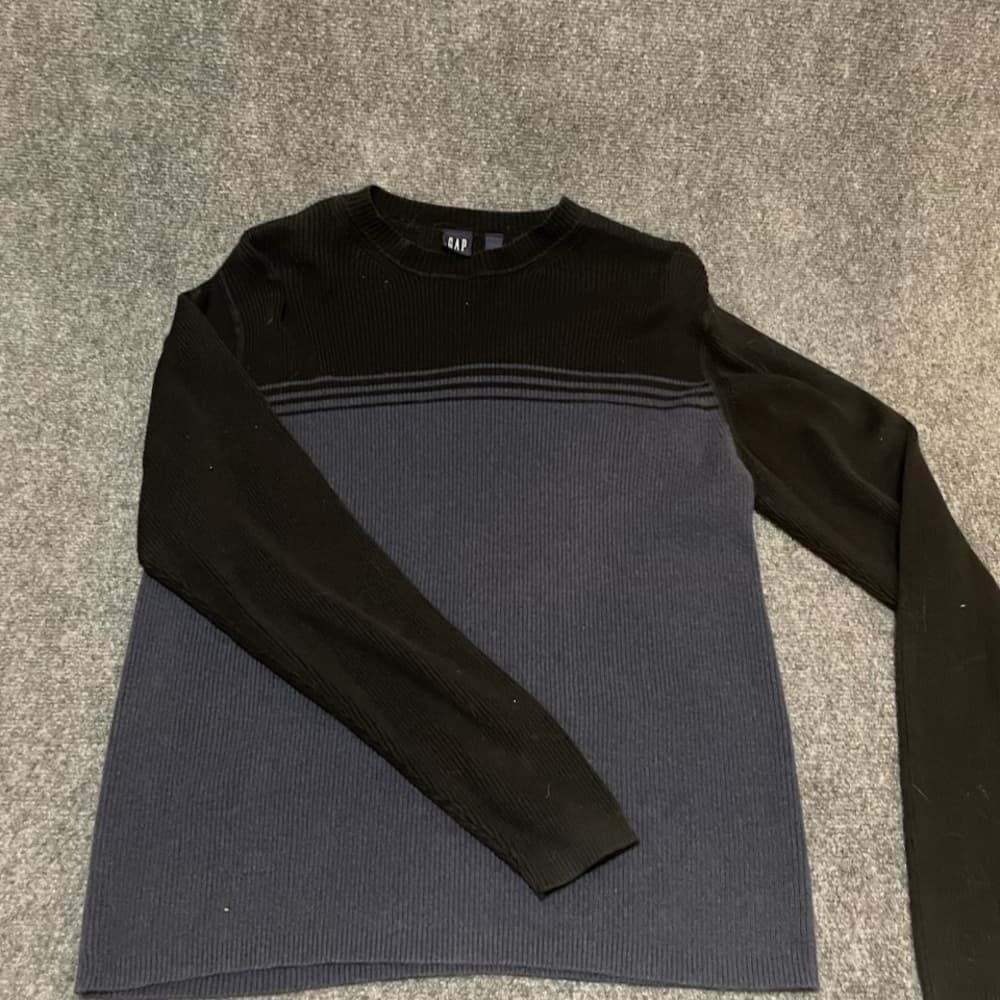 Vintage Gap Sweater…Size Large