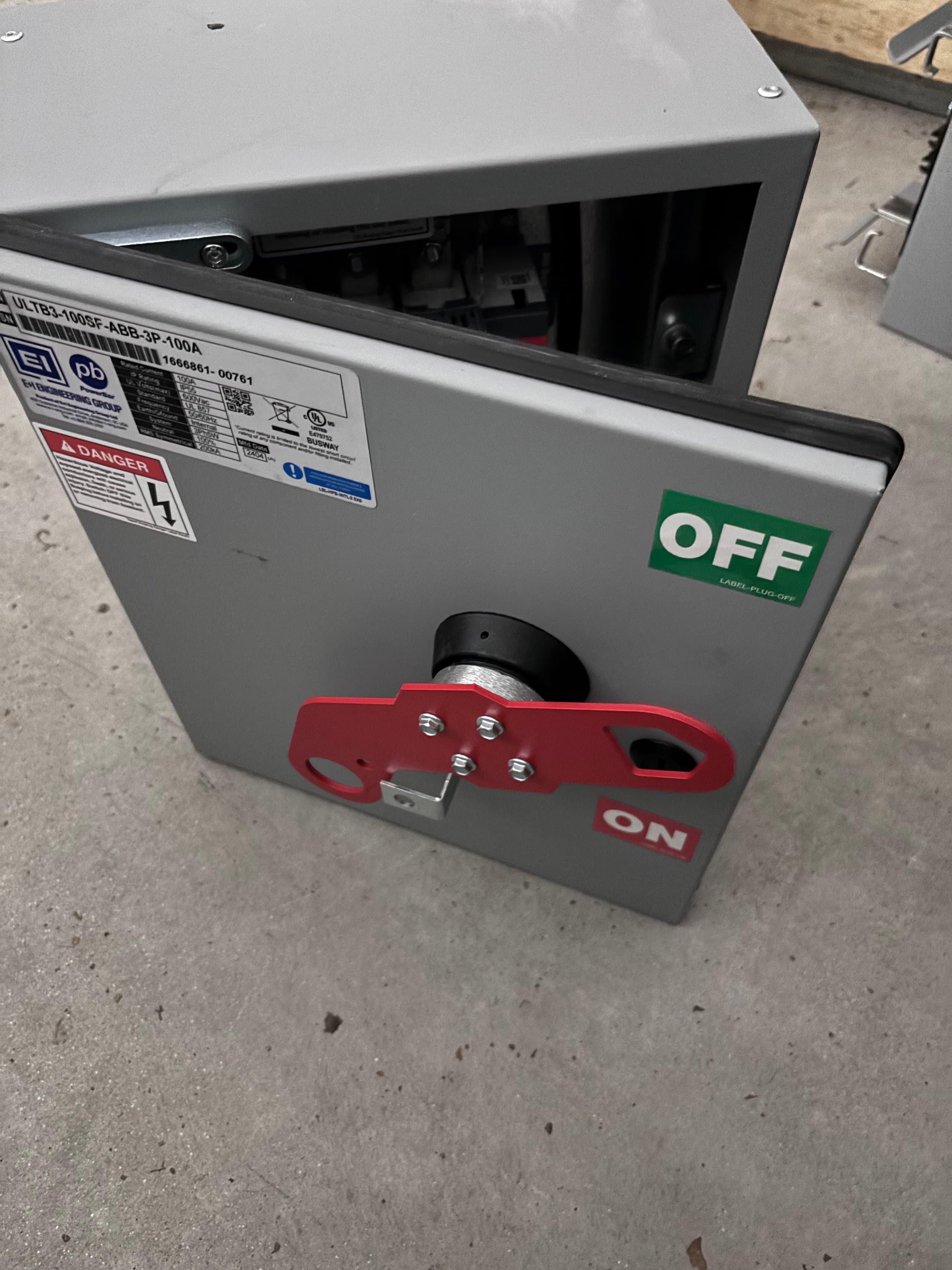 E+I Engineering PowerBar Busway ULTB3-100SF-ABB-3P-100A