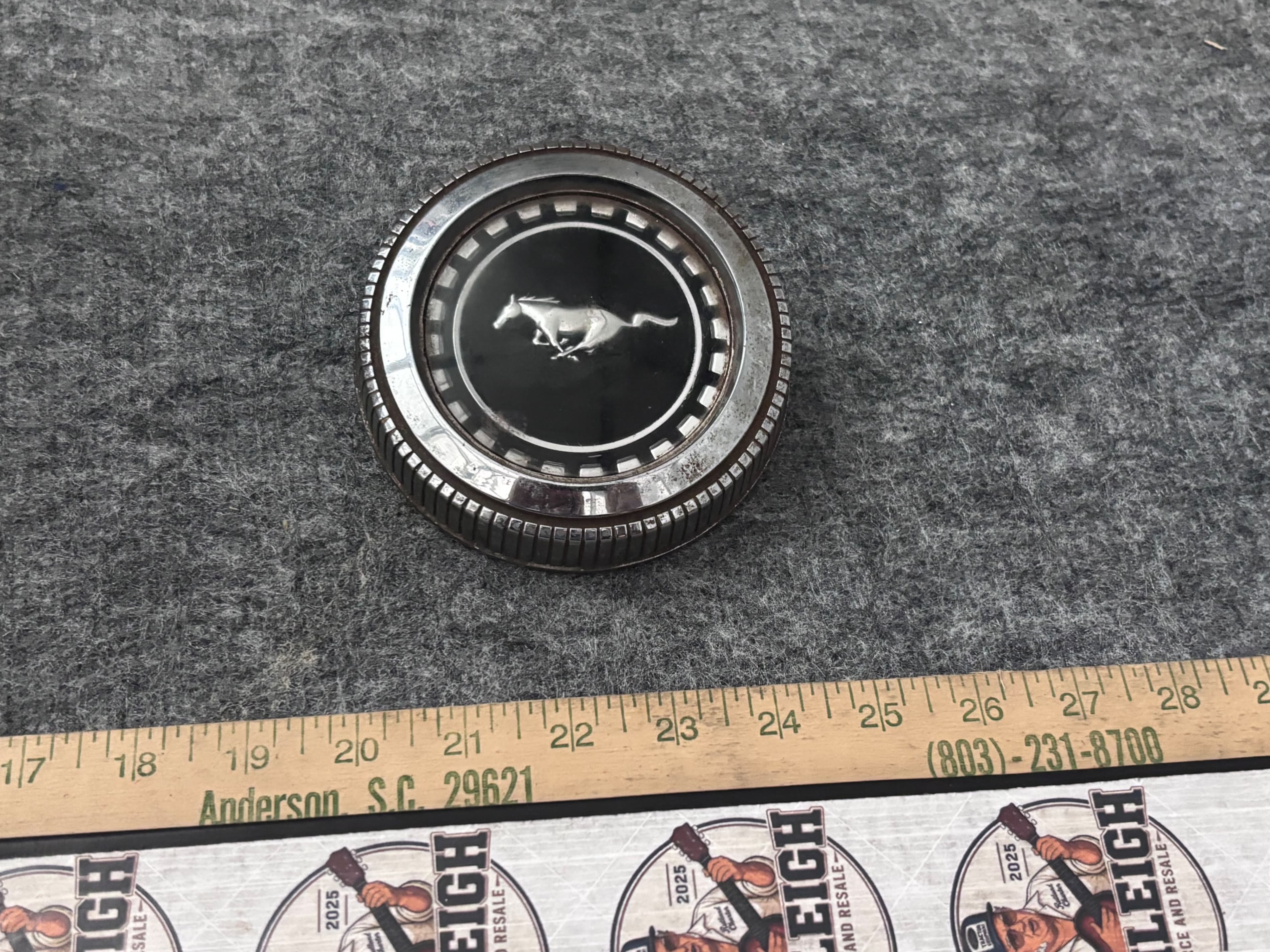 Vintage Ford Mustang Gas cap with Emblem - Thumbnail 3