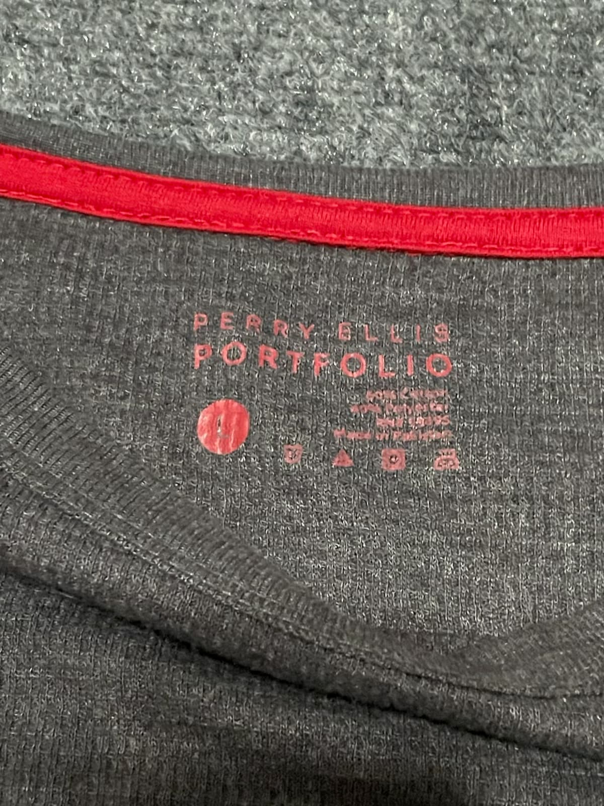 Perry Ellis Portfolio Men's Long Sleeve Crewneck Shirt - Thumbnail 2