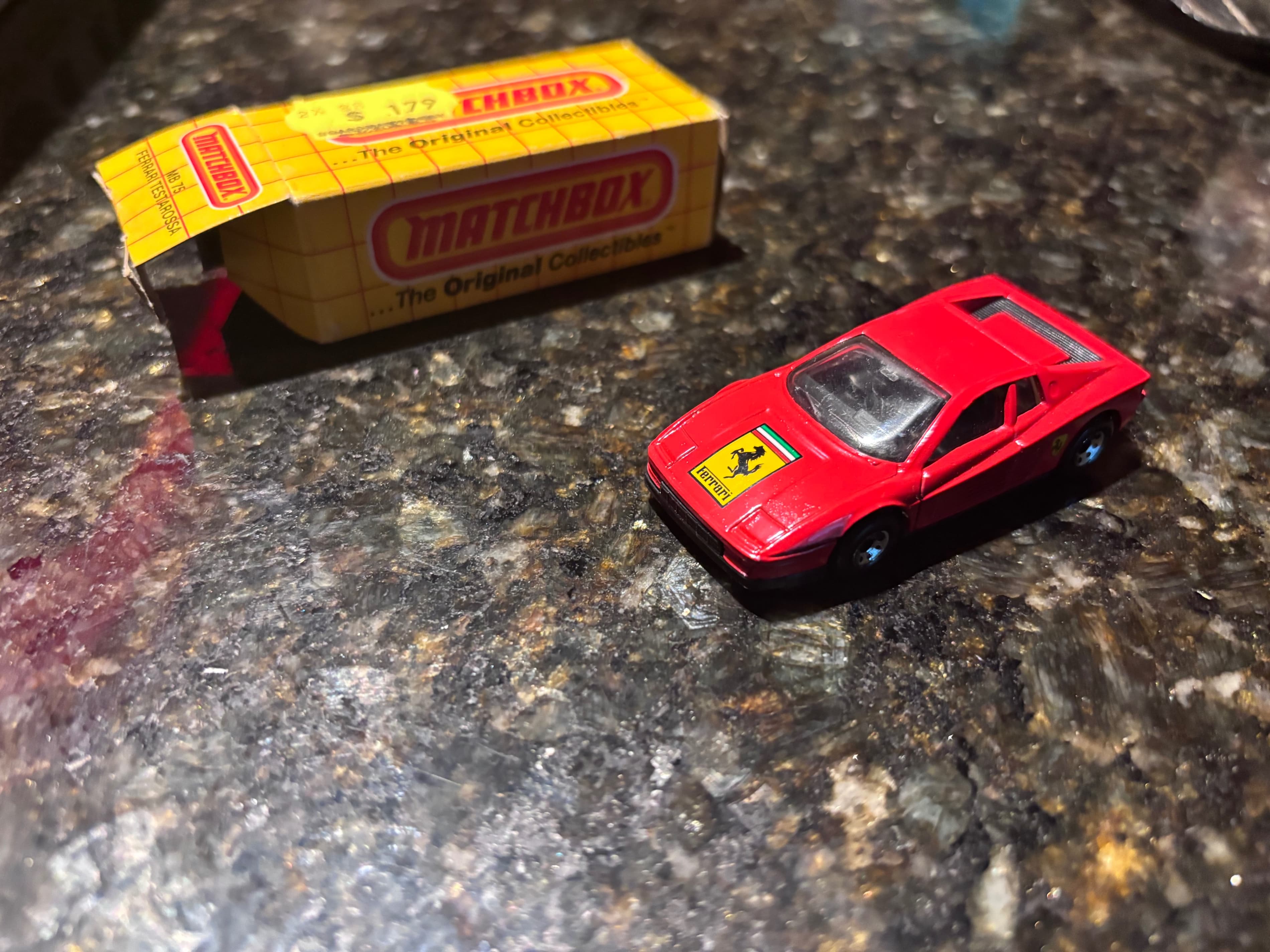 Matchbox Ferrari Testarossa Die-Cast Model Car - Thumbnail 3